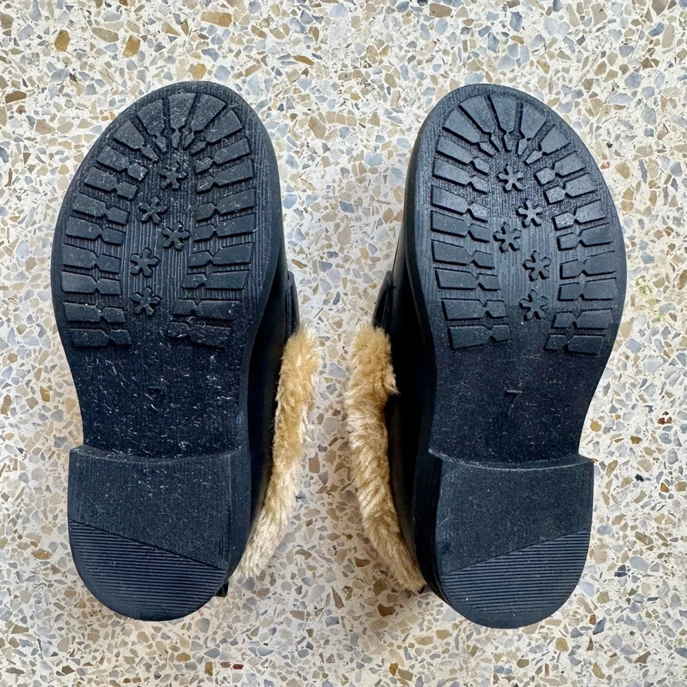GAP stylish loafers